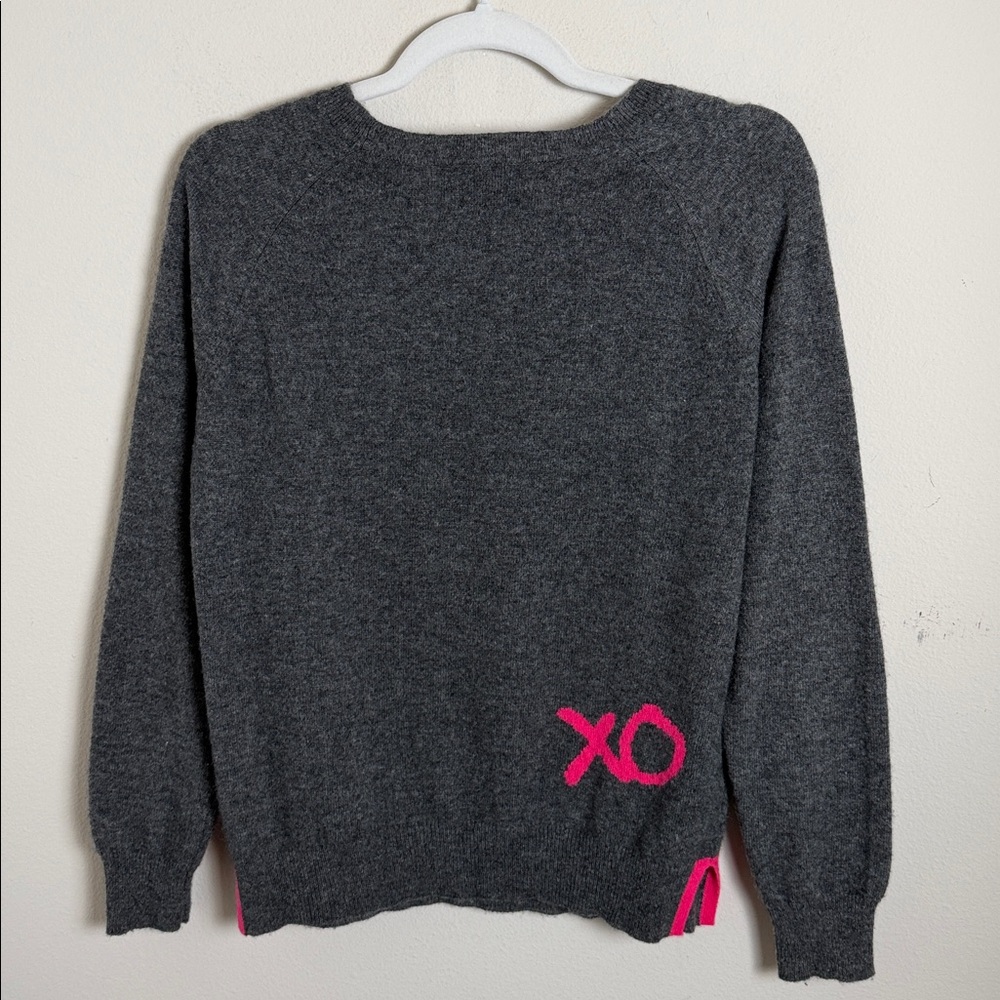 Brodie Cashmere Lips Sweater Gray and Hot Pink Size XS - Picture 9 of 9